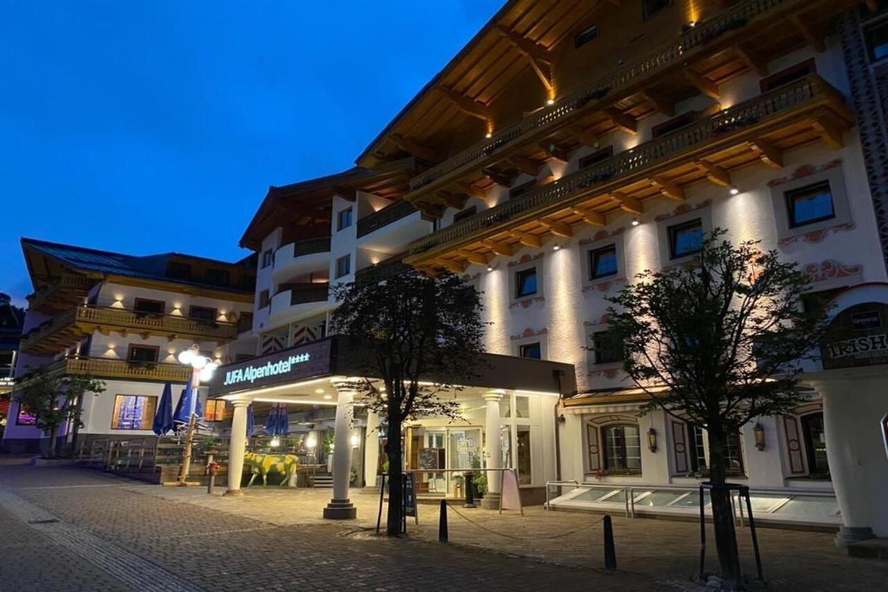 Jufa Alpenhotel Saalbach Exterior foto