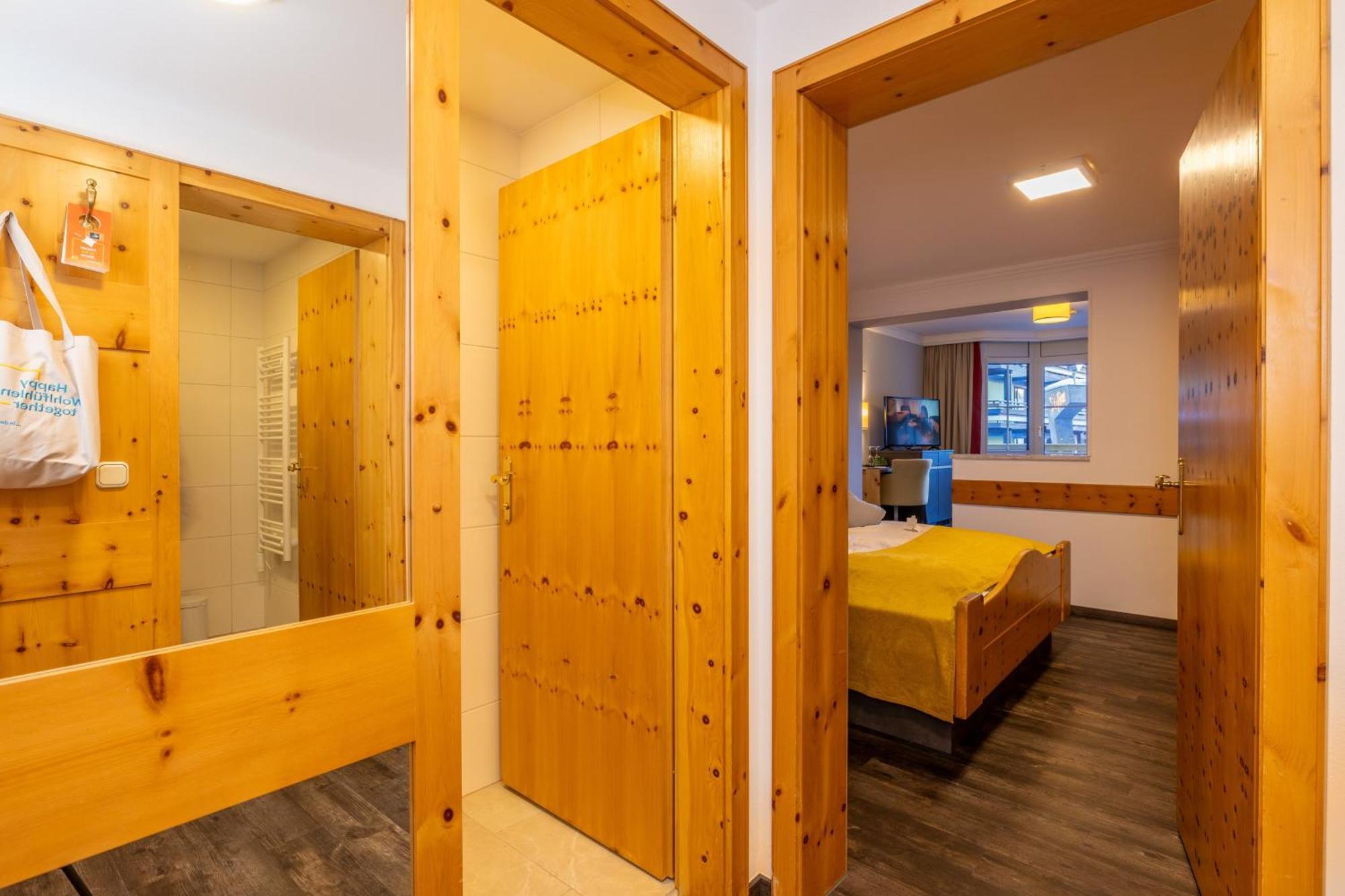 Jufa Alpenhotel Saalbach Exterior foto